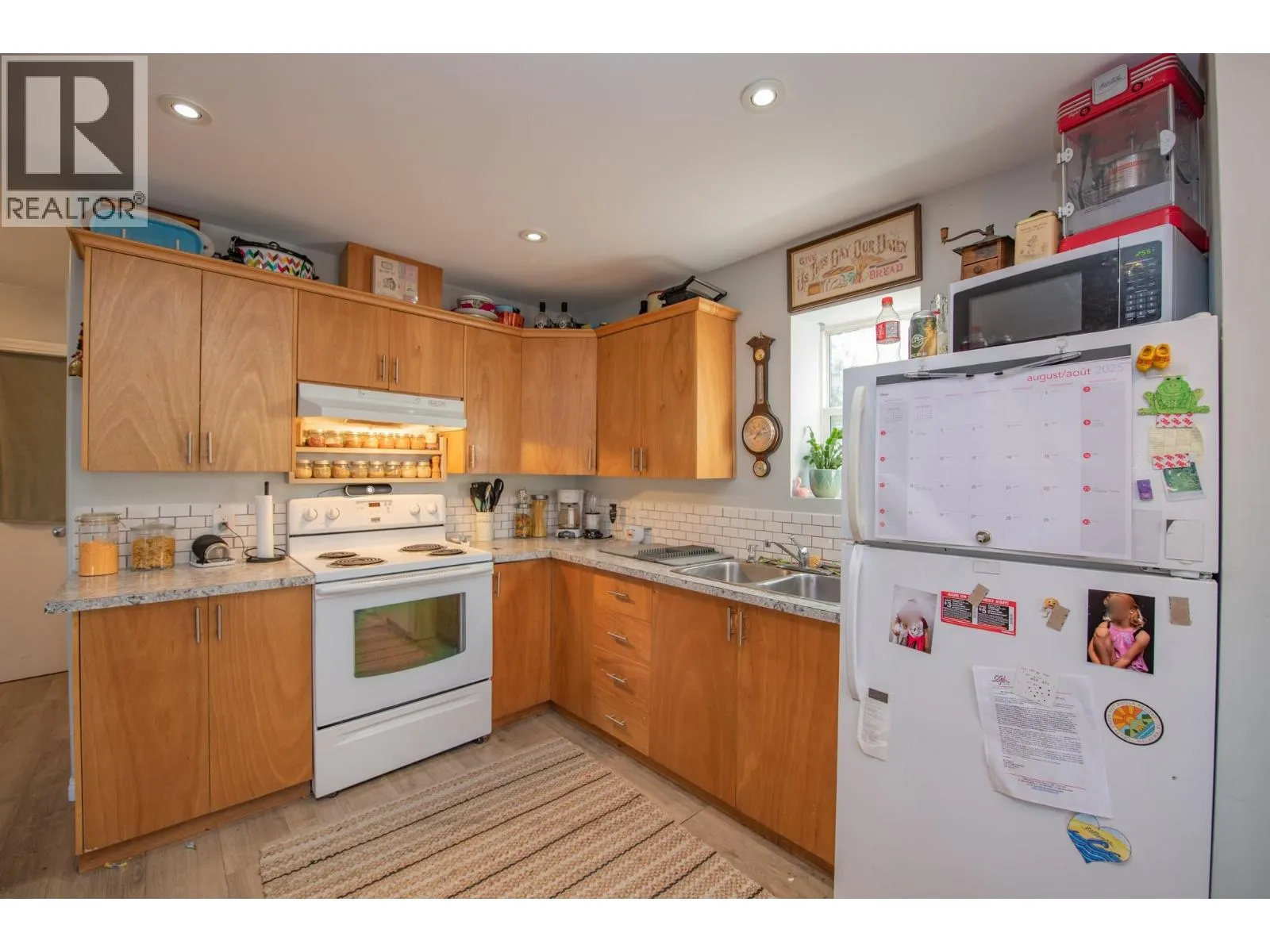 3908 Pleasant Valley Road