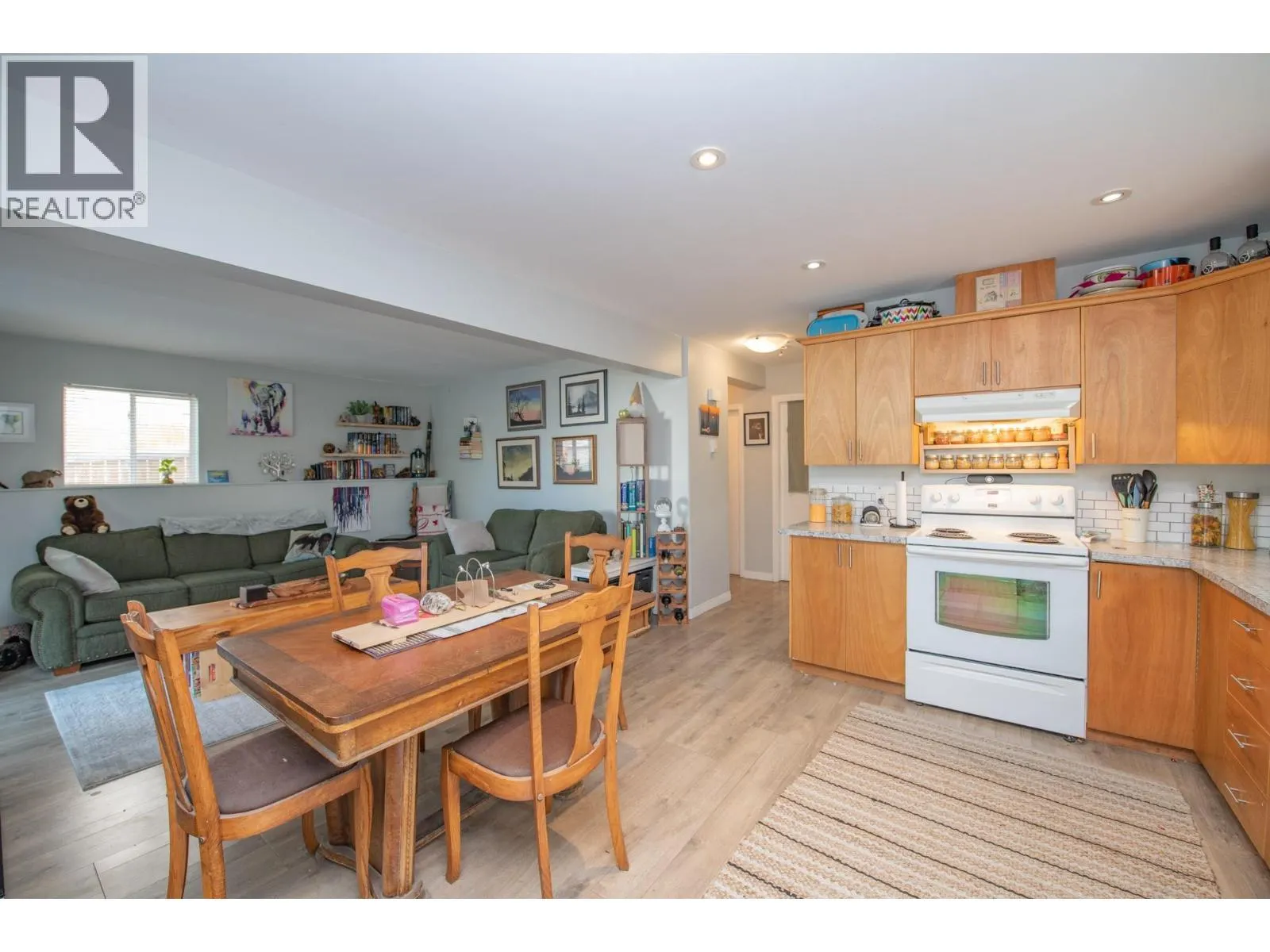 3908 Pleasant Valley Road