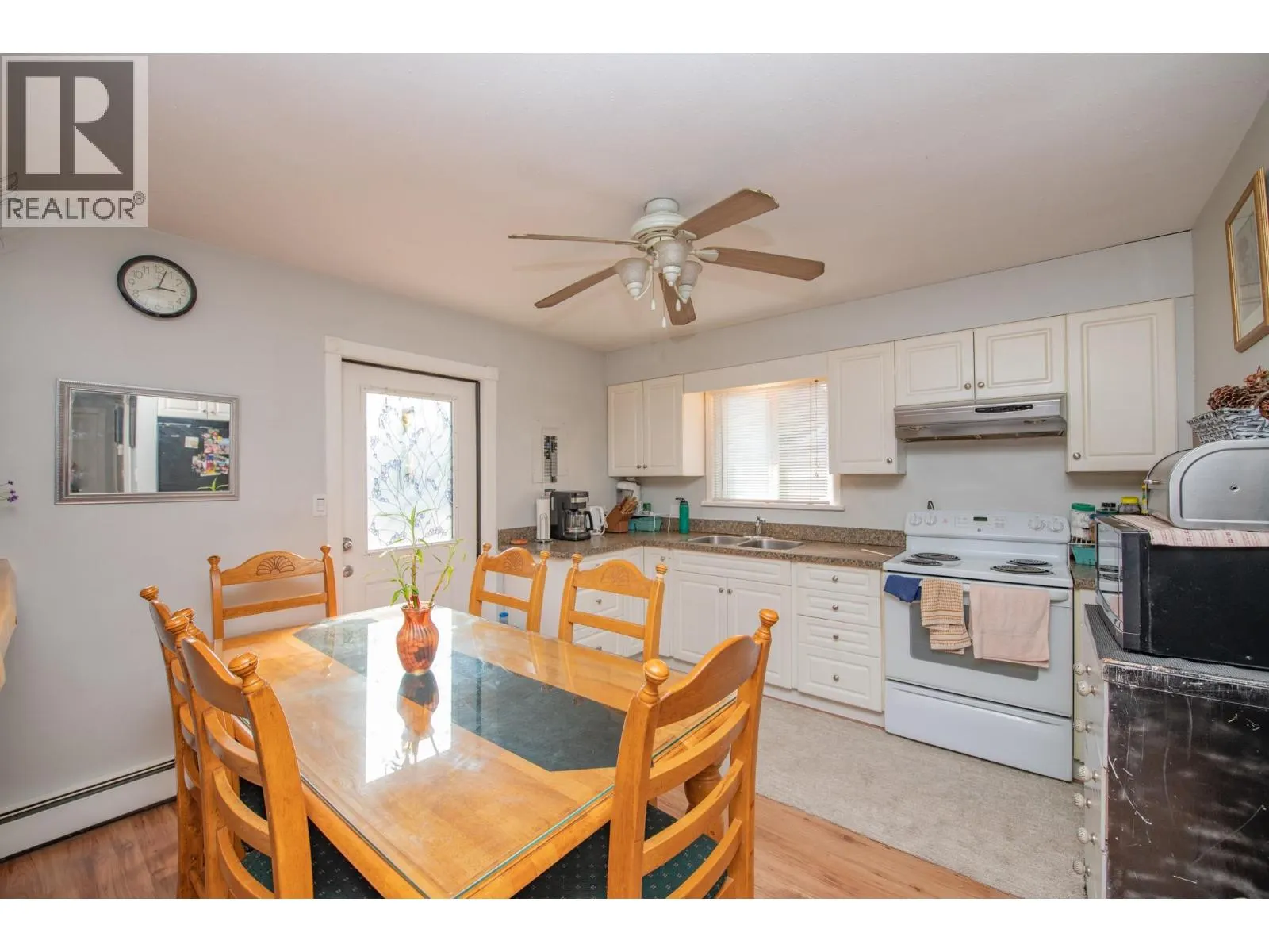 3908 Pleasant Valley Road