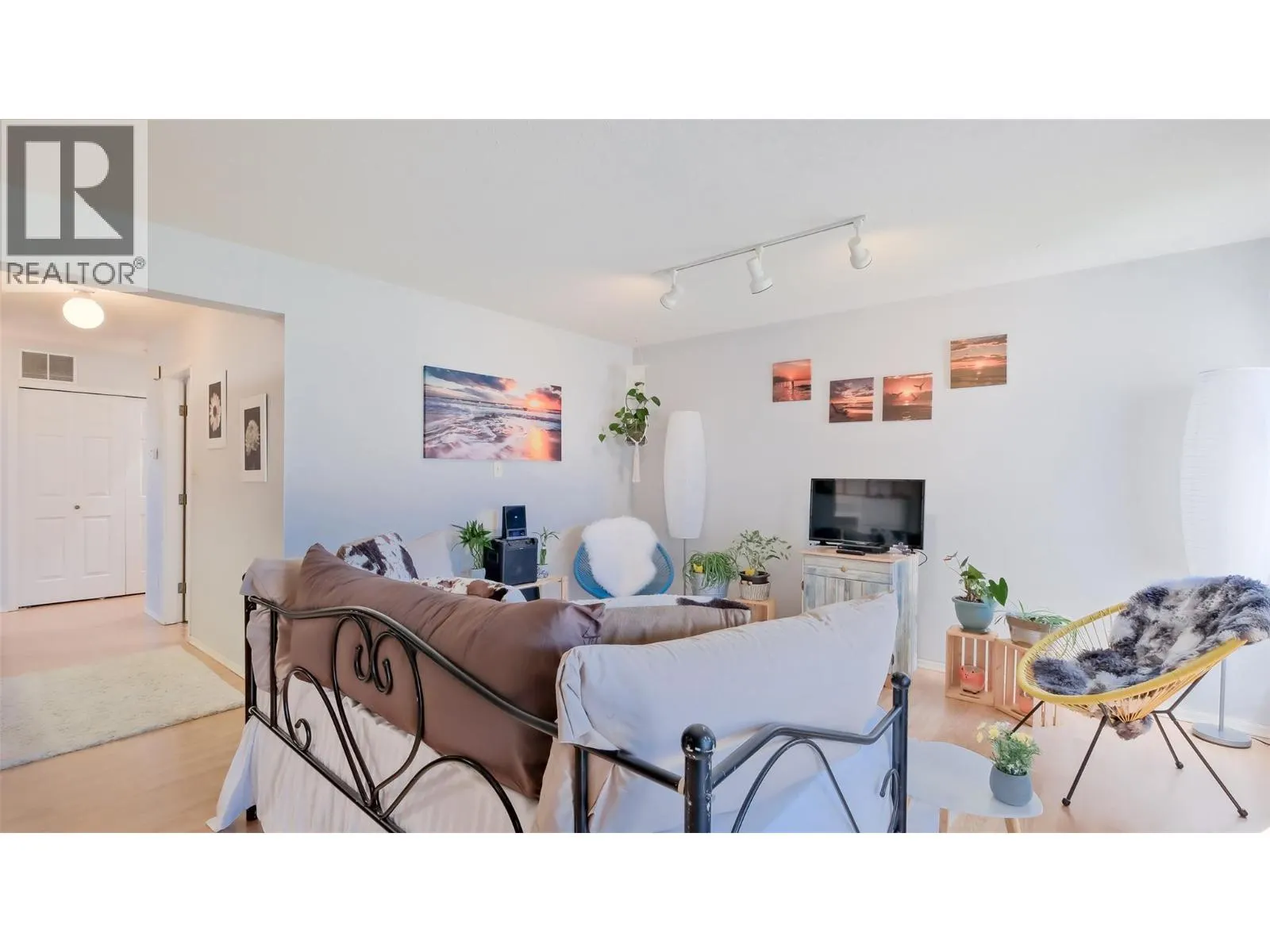 415 Commonwealth Road Unit# 3206