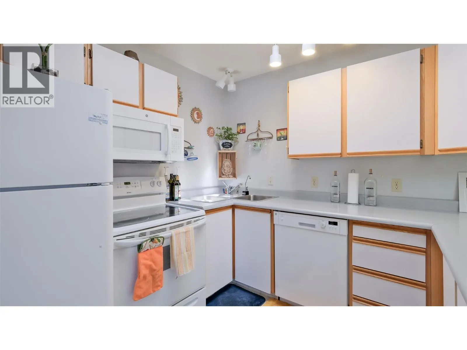 415 Commonwealth Road Unit# 3206