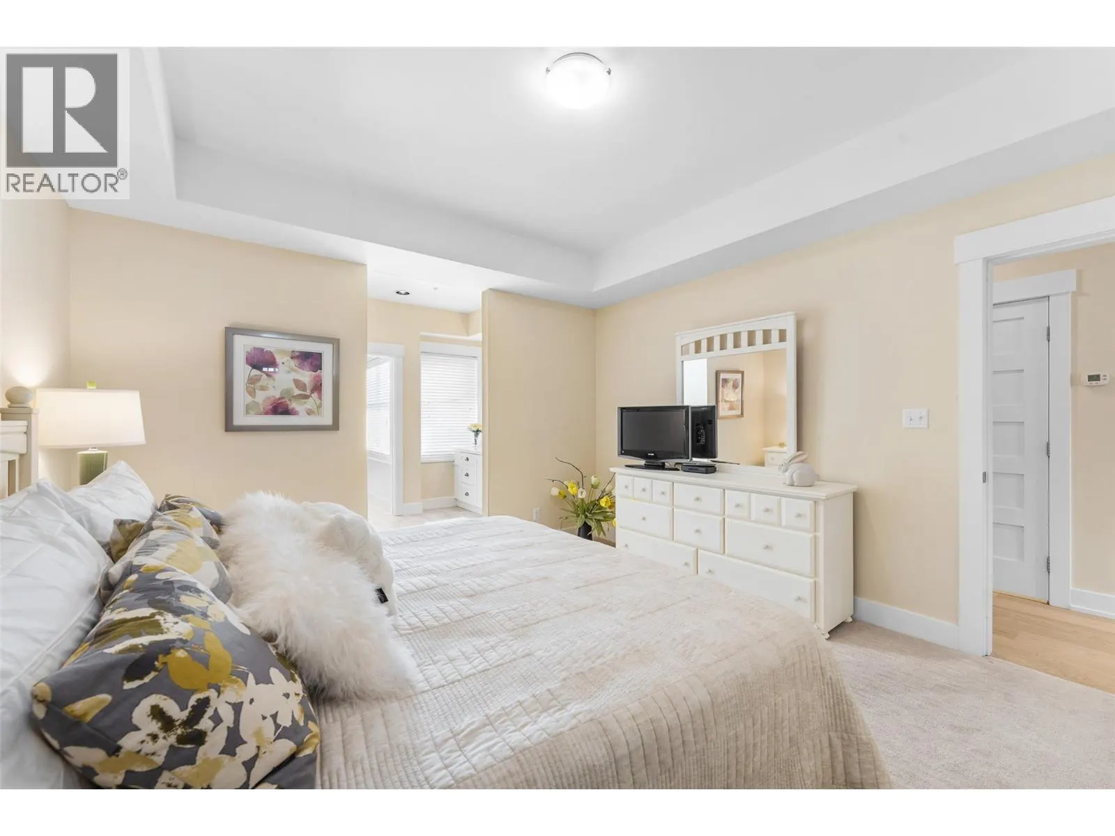3880 Truswell Road Unit# 525