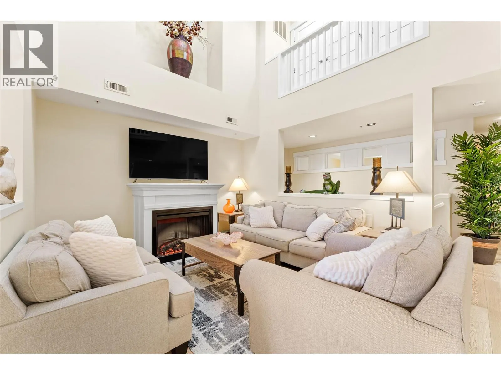 3880 Truswell Road Unit# 525