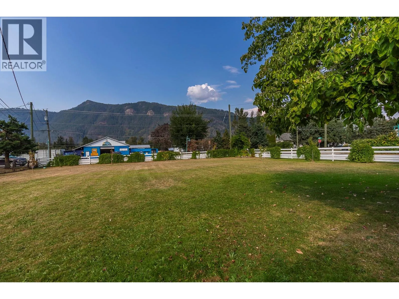 1230 Shuswap Avenue