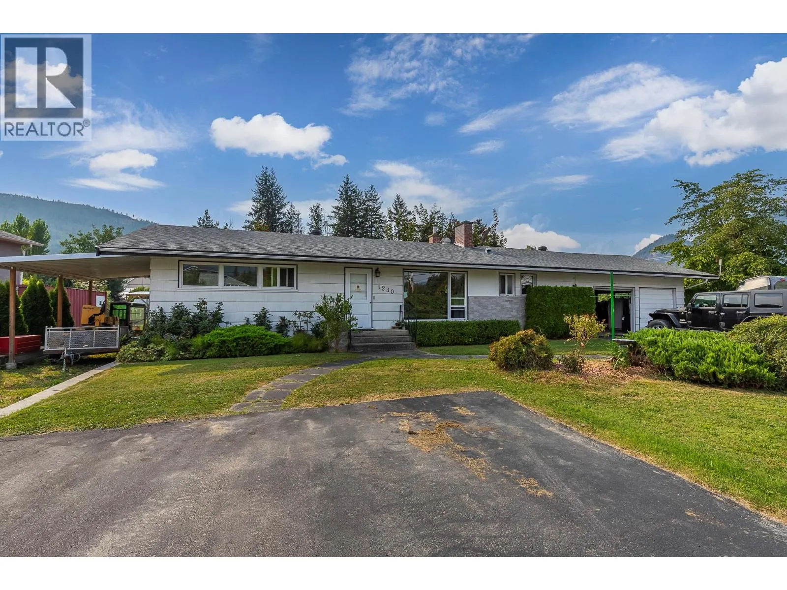 1230 Shuswap Avenue