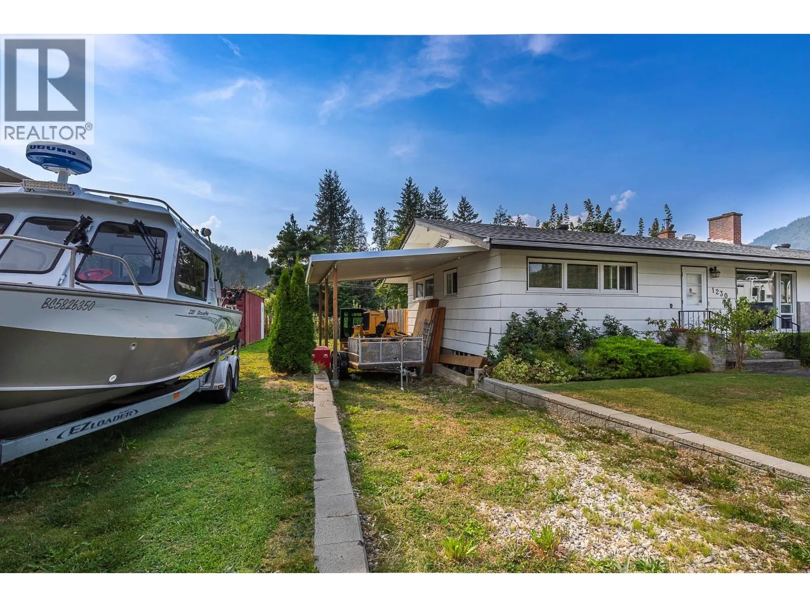 1230 Shuswap Avenue