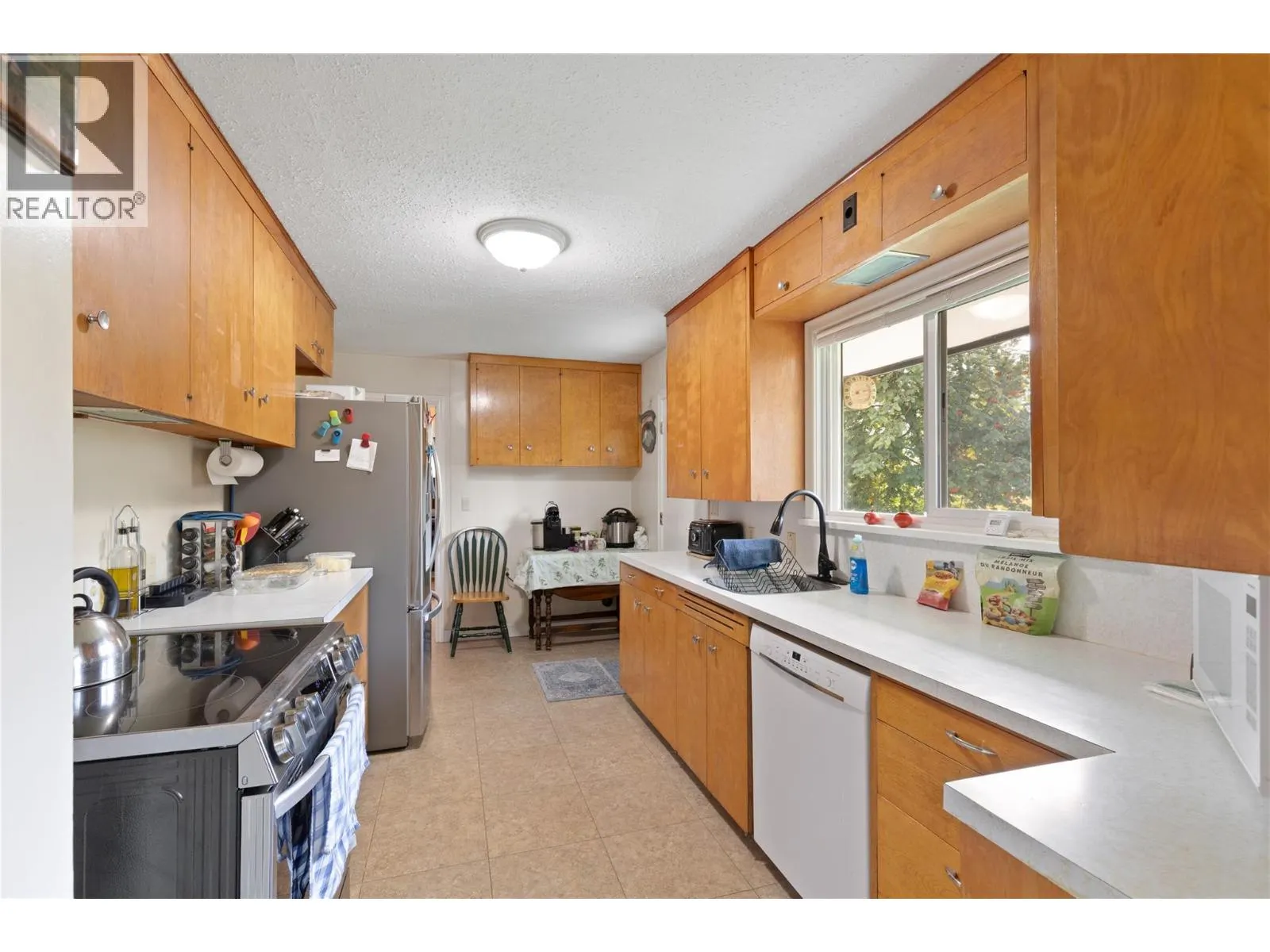 1230 Shuswap Avenue