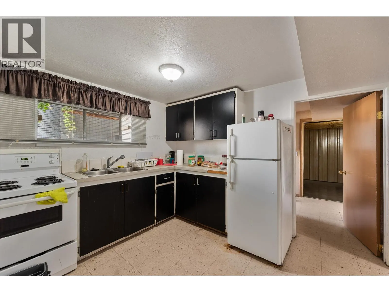 2858 Aberdeen Road