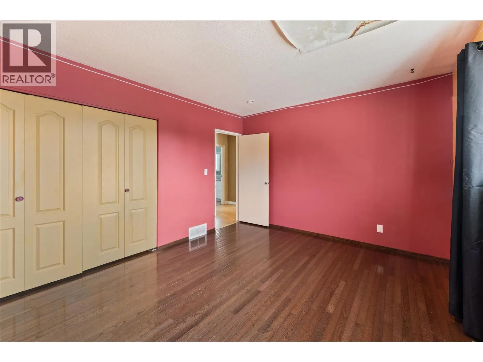2858 Aberdeen Road