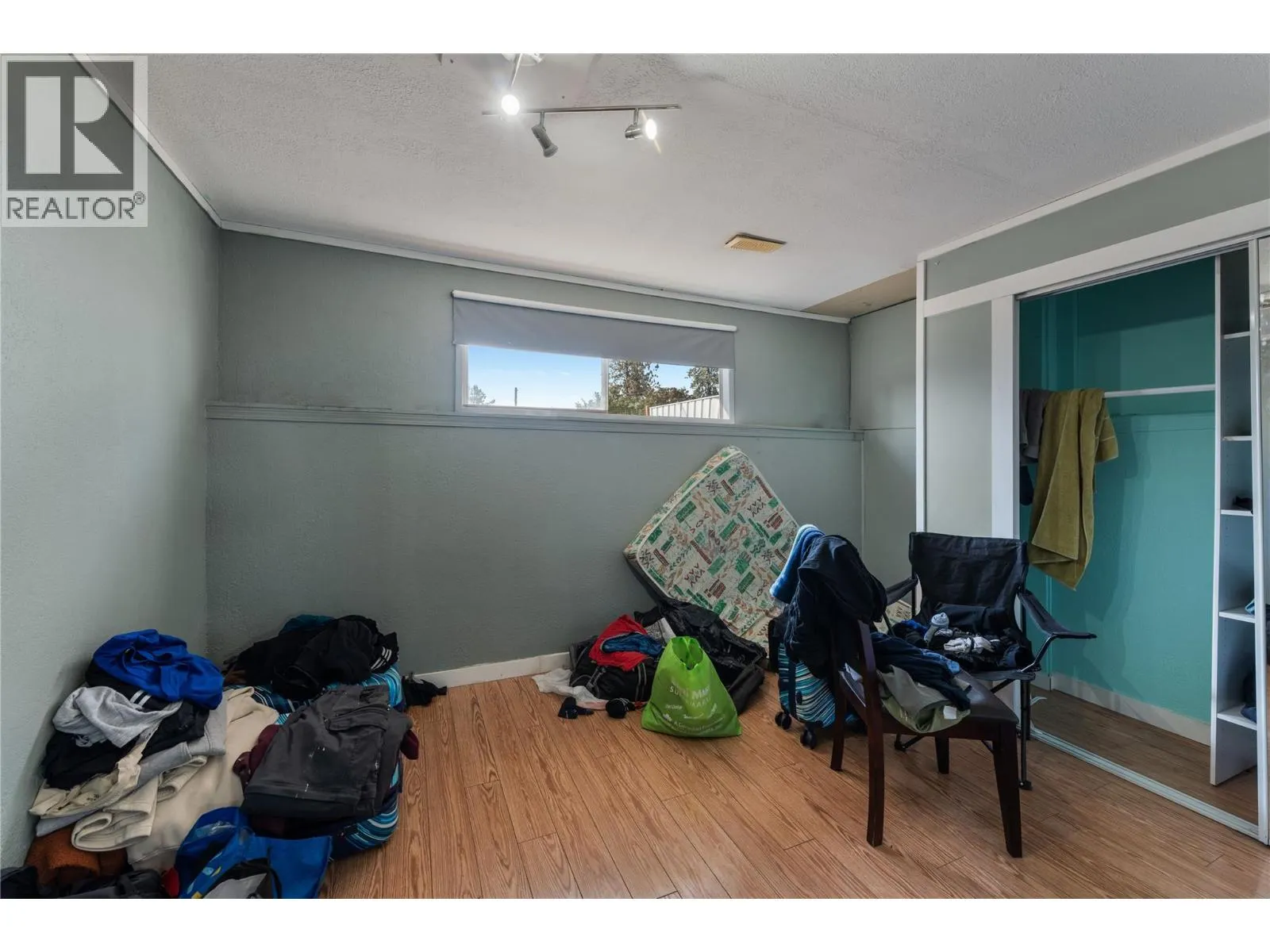2858 Aberdeen Road