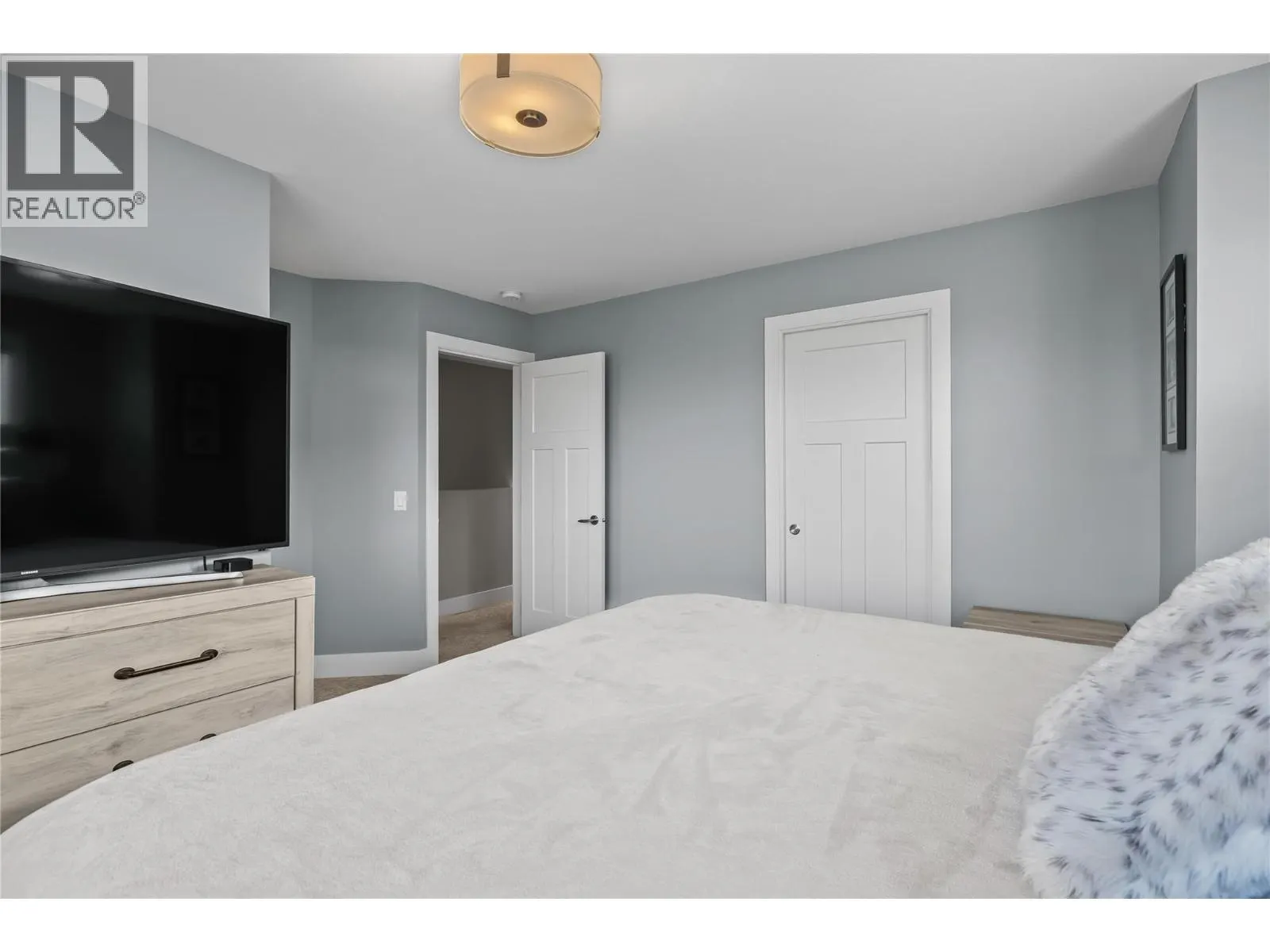 695 Webster Road Unit# 13
