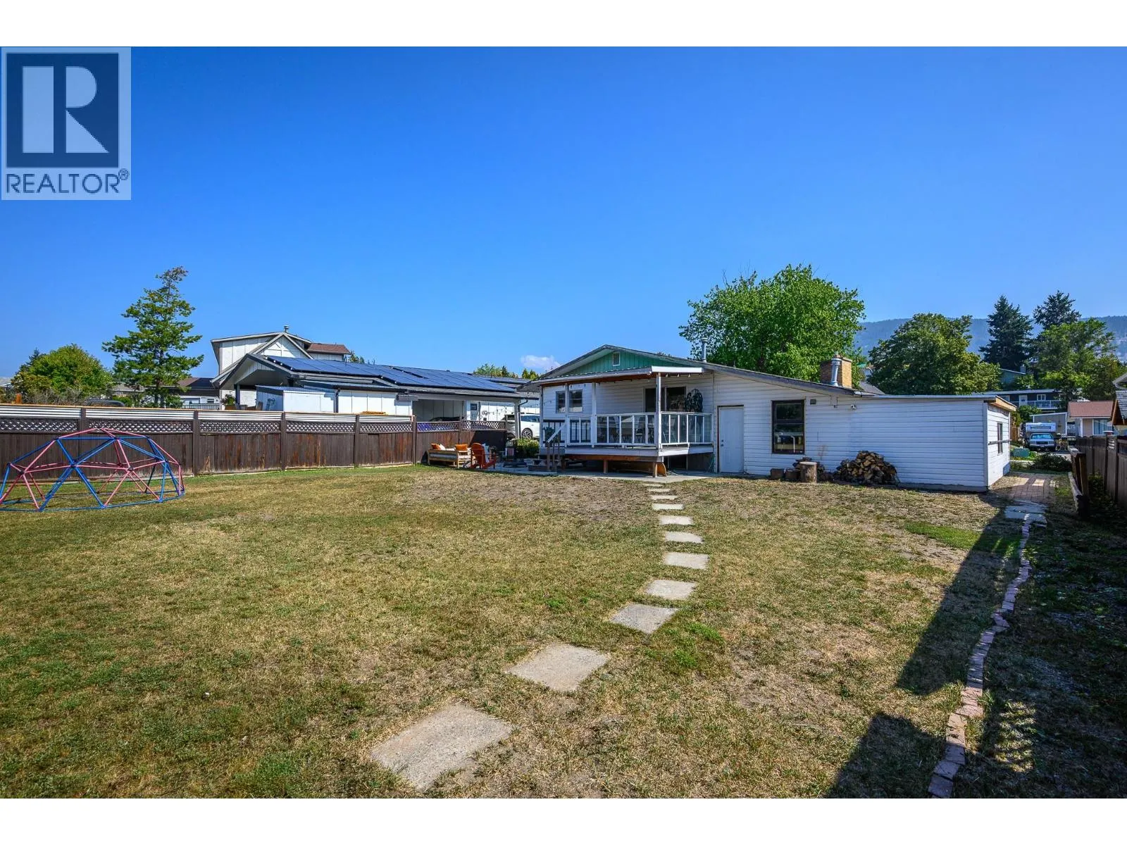 2506 14 Street