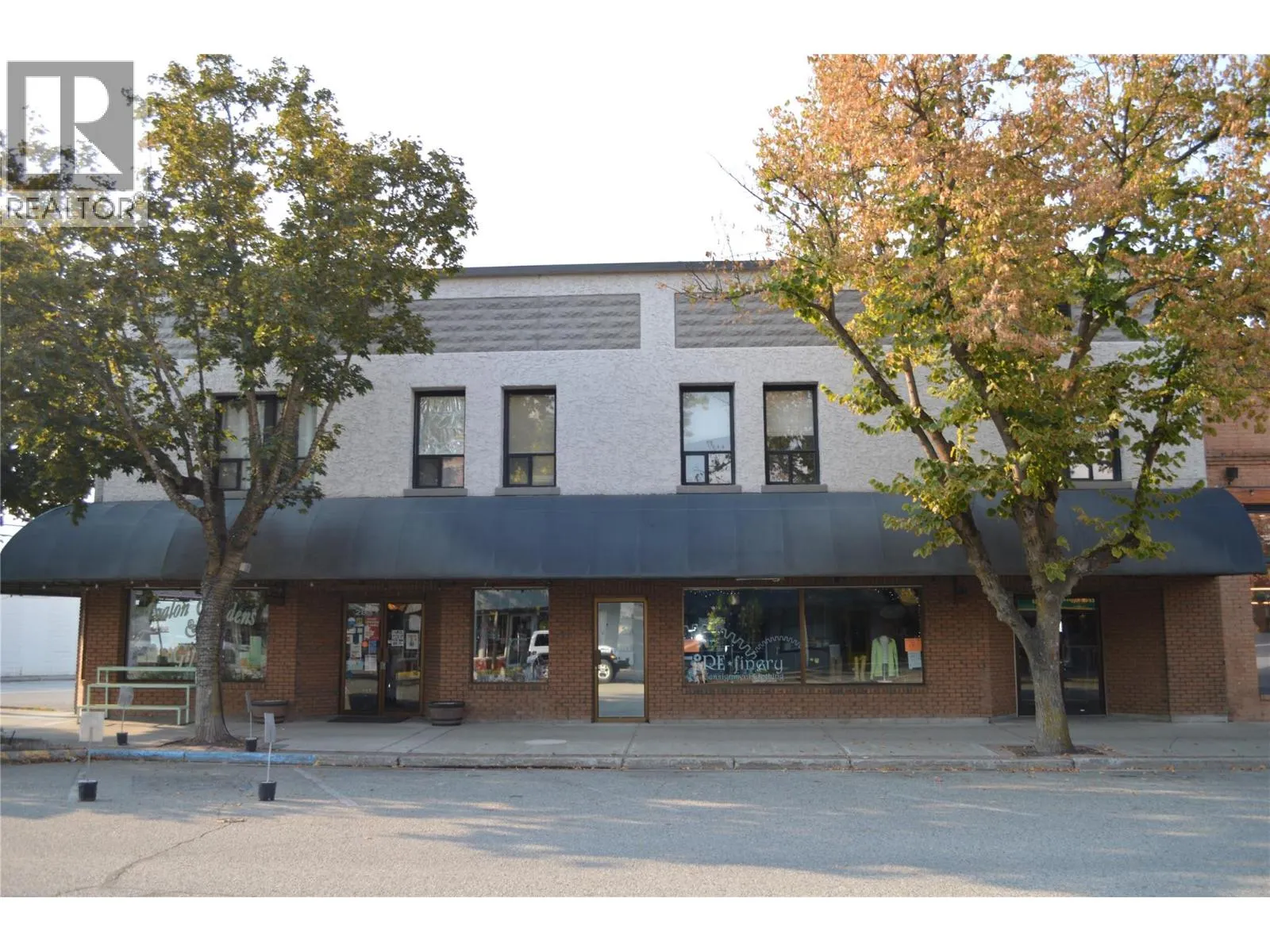 283 Market Avenue