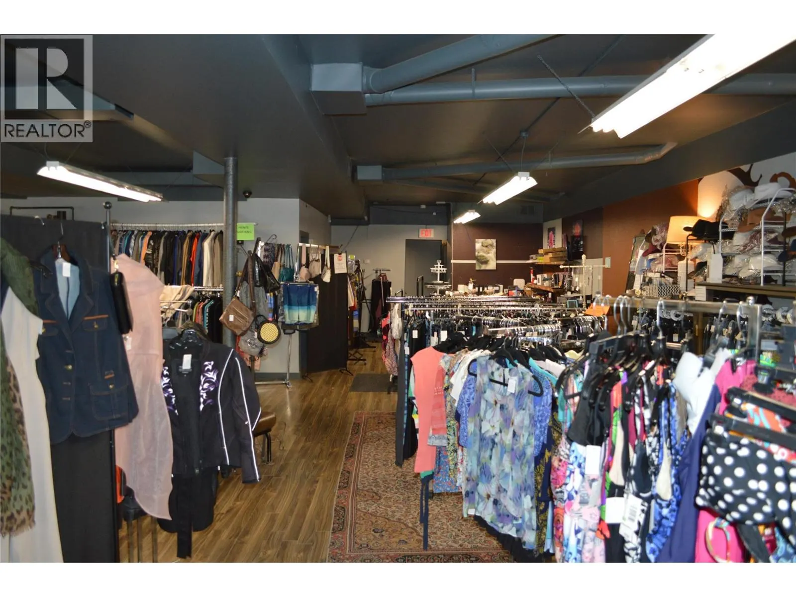 283 Market Avenue