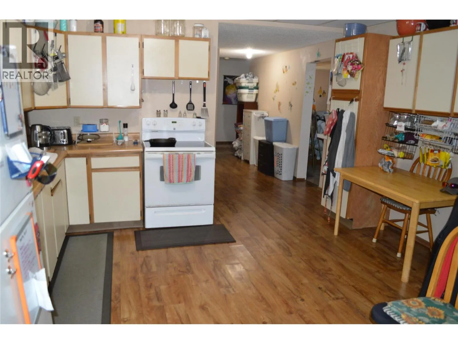 283 Market Avenue