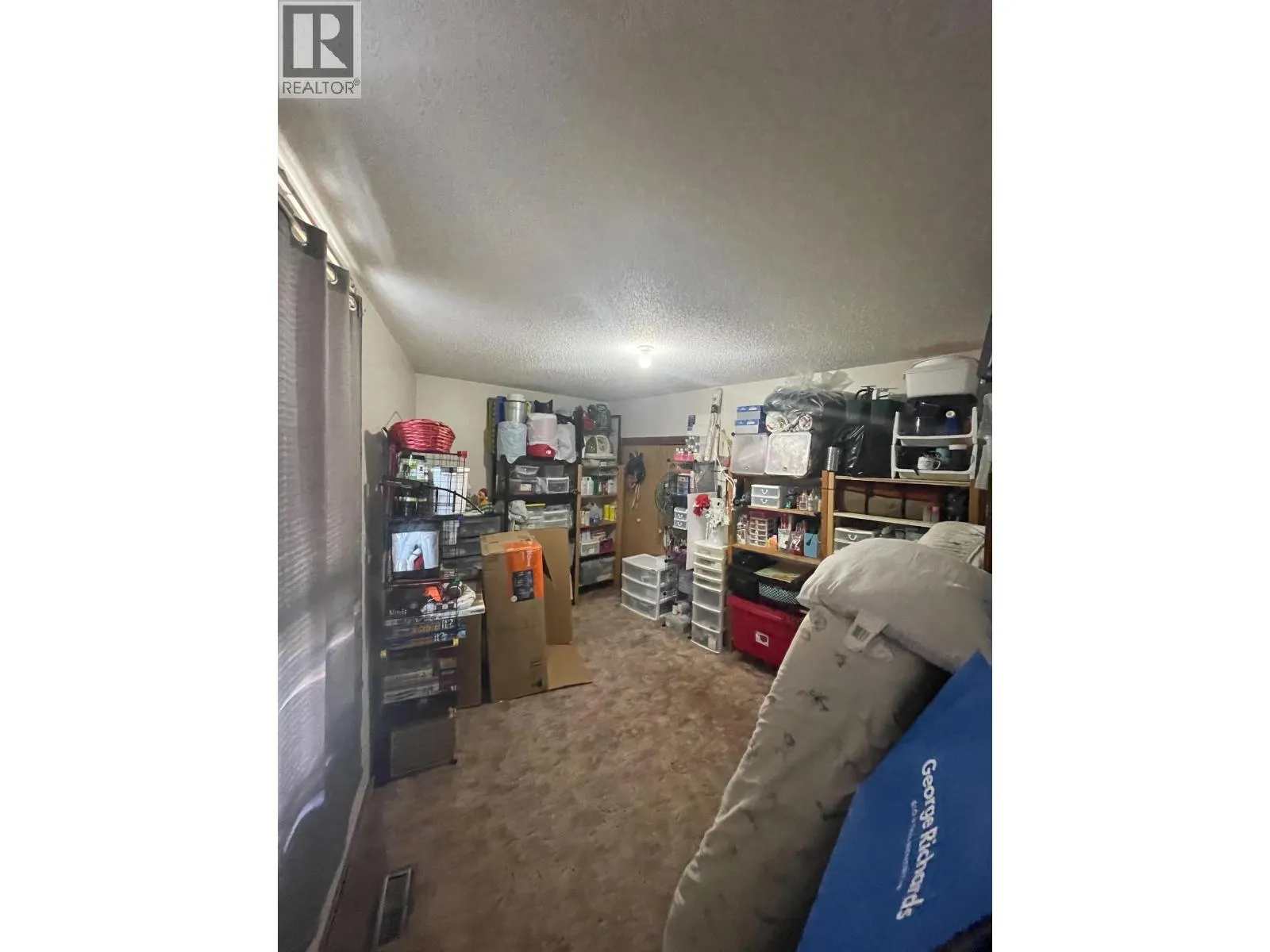 283 Market Avenue