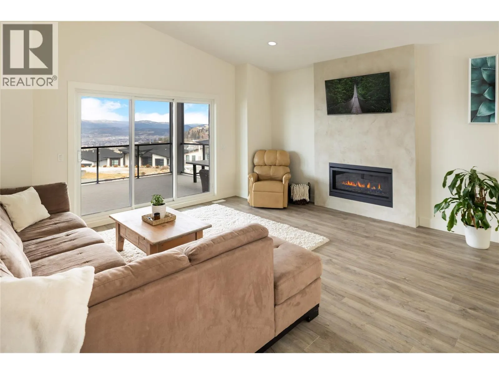 2203 LAVETTA Drive