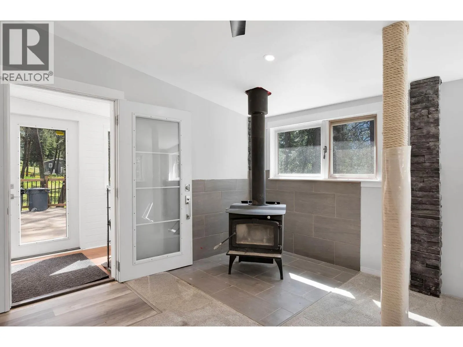 392 WALTERDALE Road