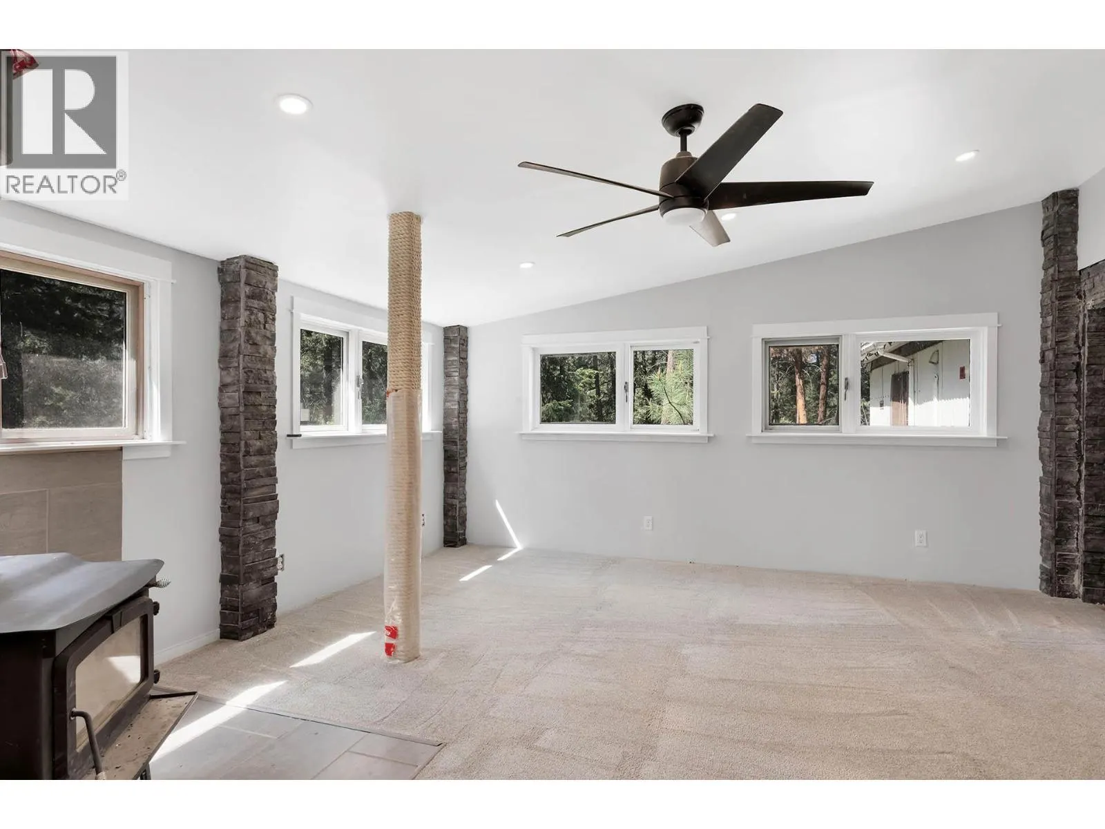 392 WALTERDALE Road