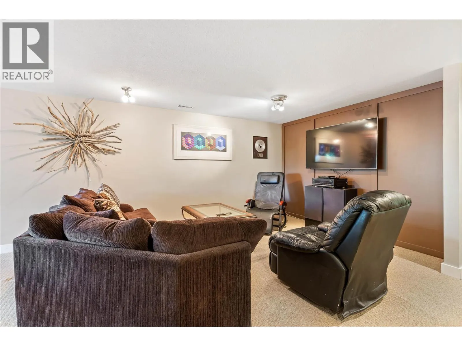 2931 Thacker Drive