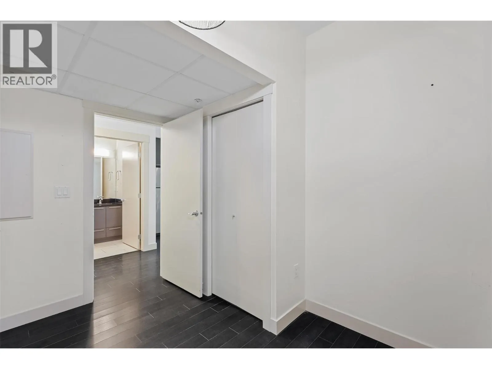 1030 TALASA Way Unit# 2411