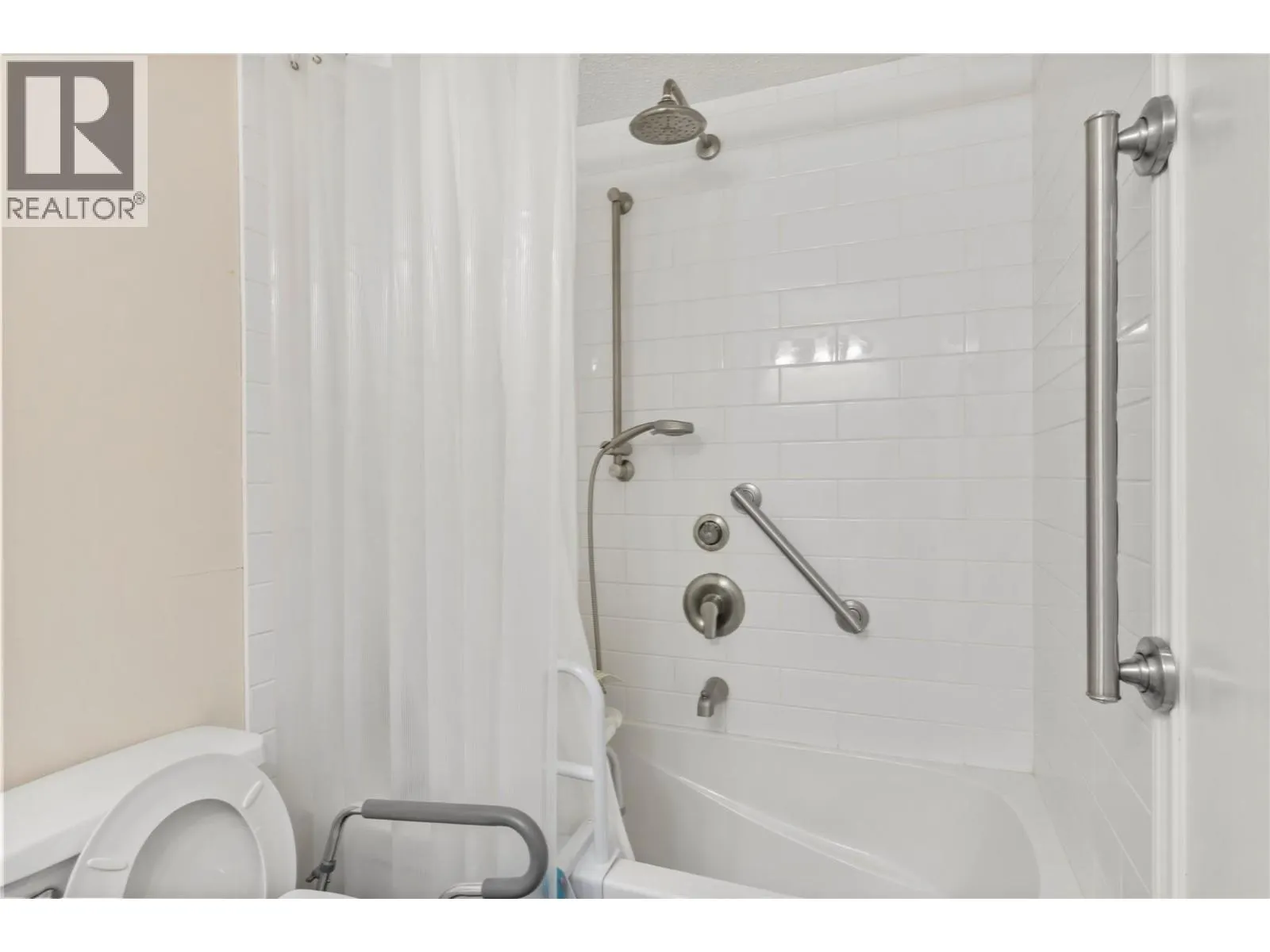 1860 Richter Street Unit# 205 Lot# SL 11