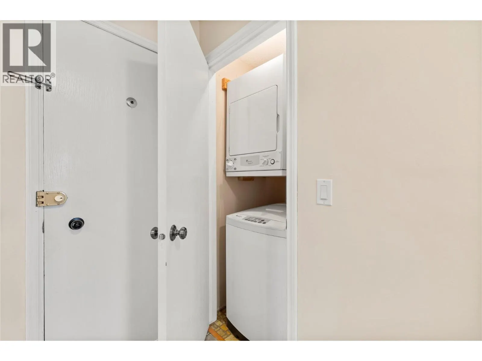 1860 Richter Street Unit# 205 Lot# SL 11