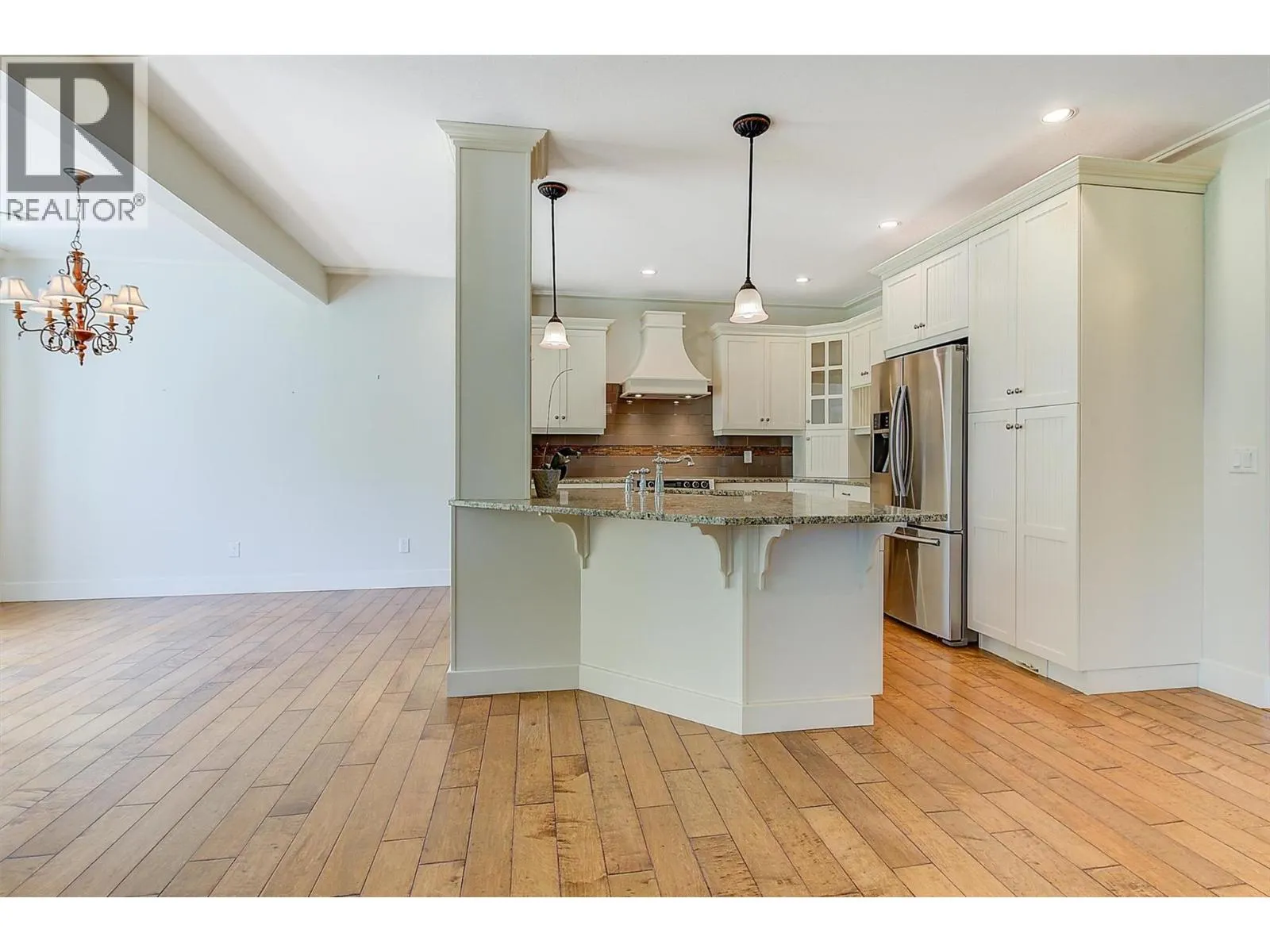2423 Paramount Drive