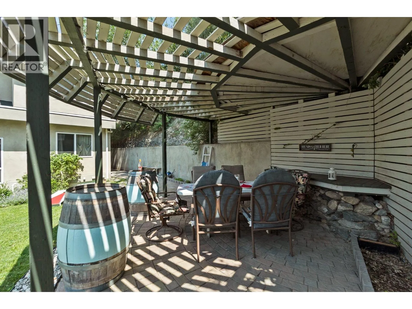 712 Creekside Road