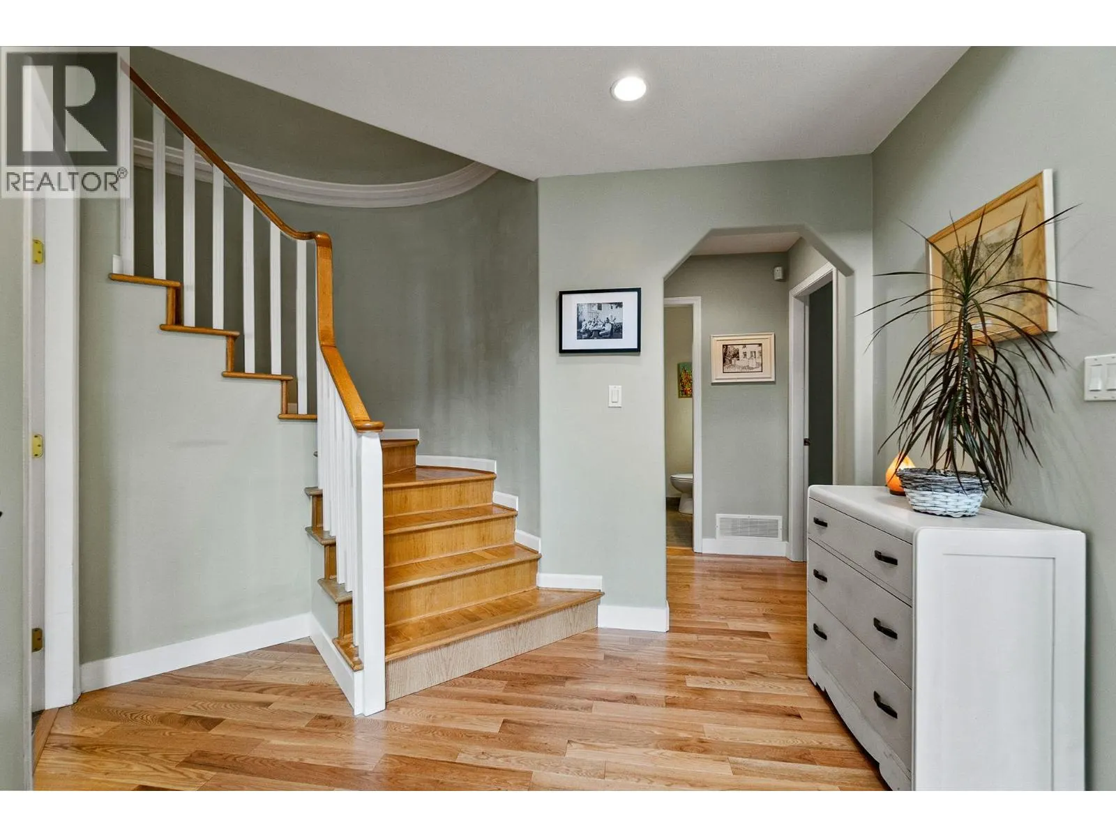 712 Creekside Road