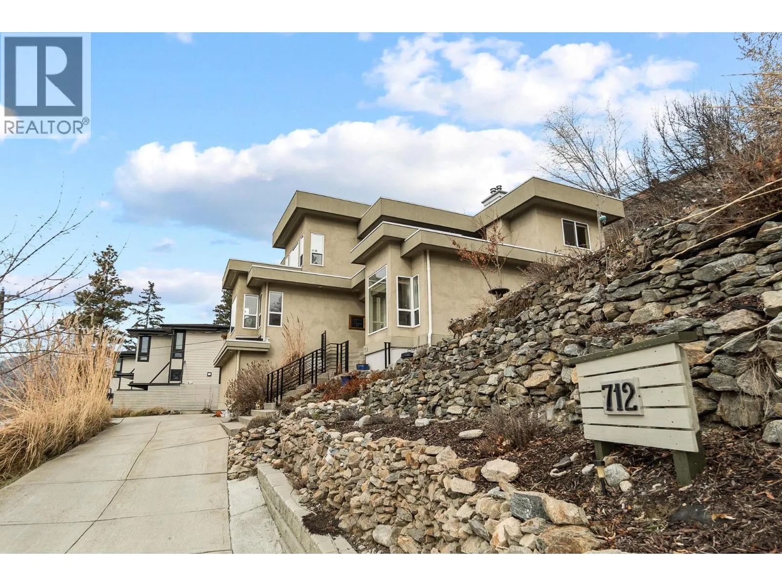712 Creekside Road