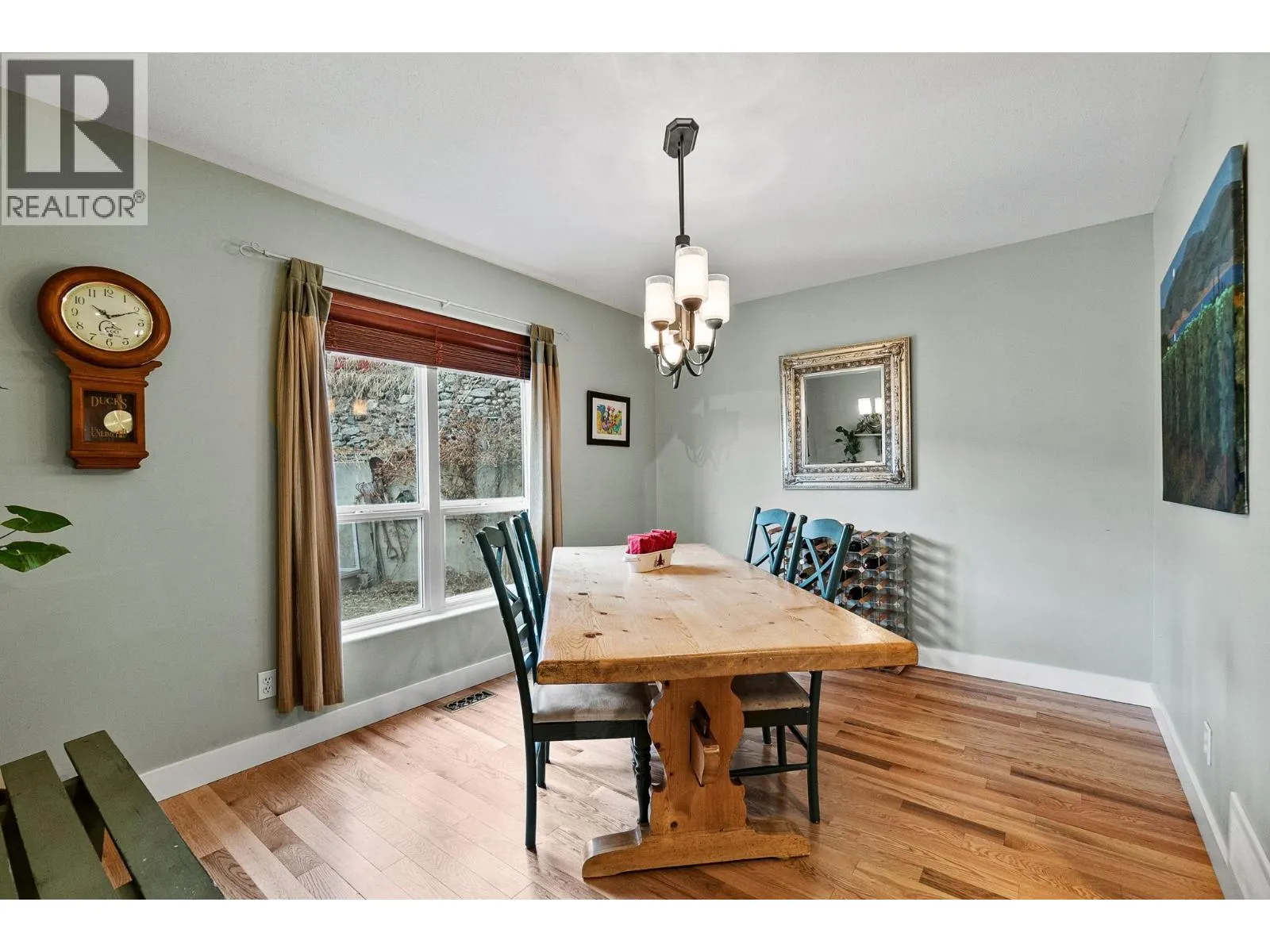 712 Creekside Road
