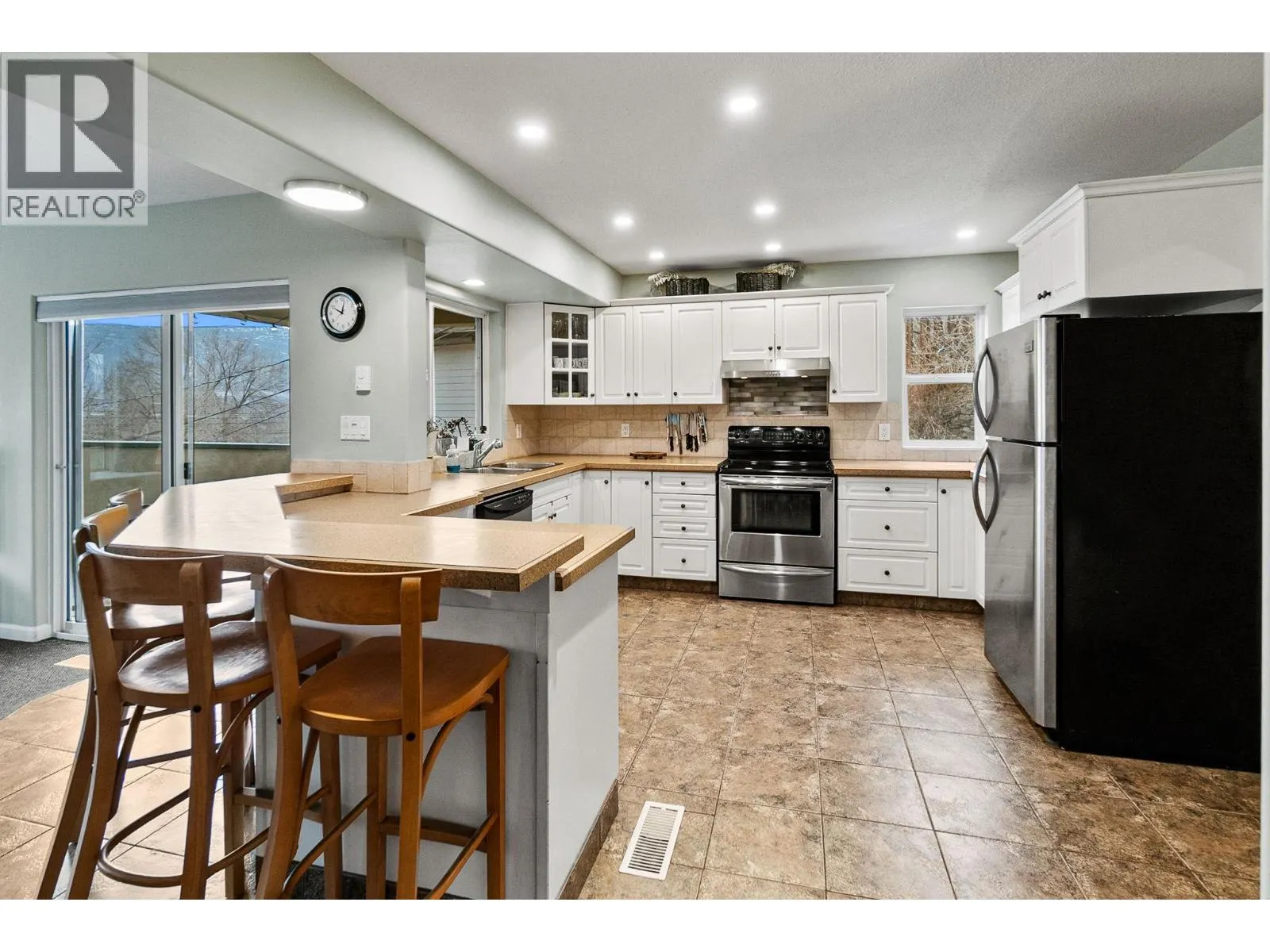 712 Creekside Road