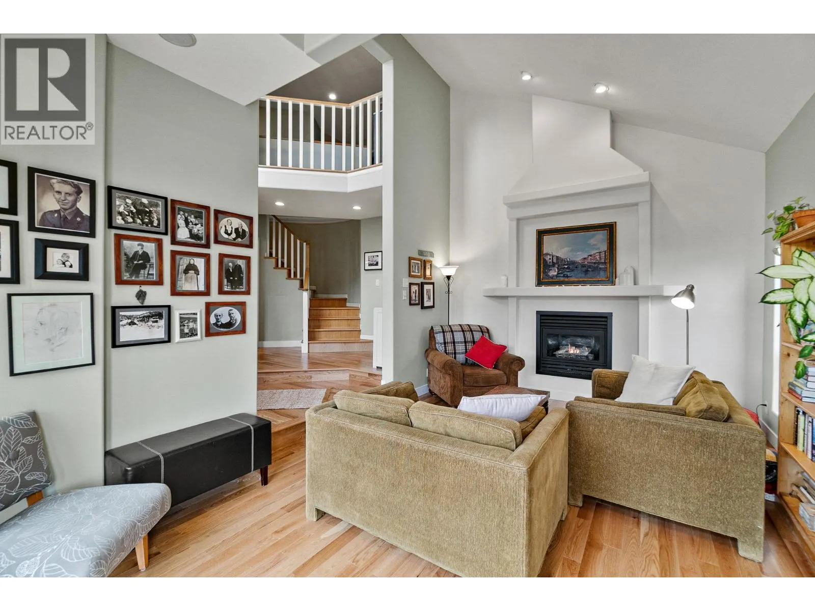 712 Creekside Road
