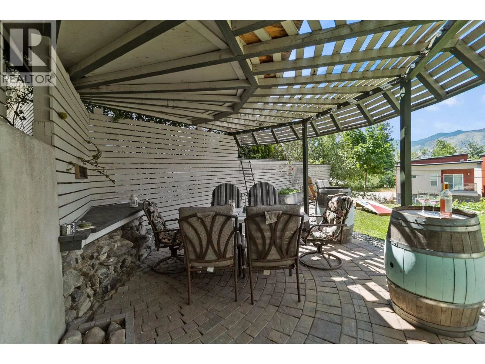 712 Creekside Road