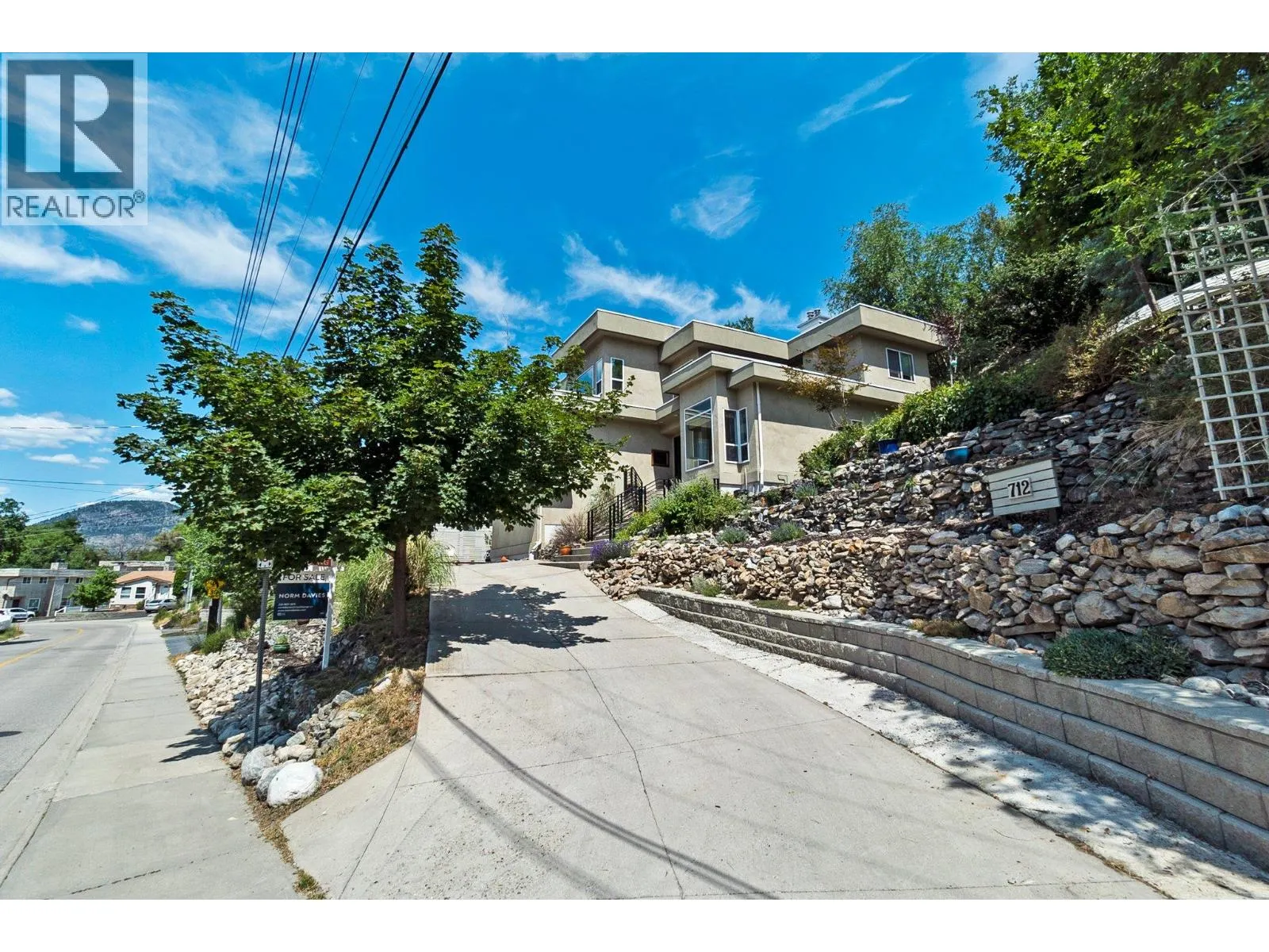 712 Creekside Road