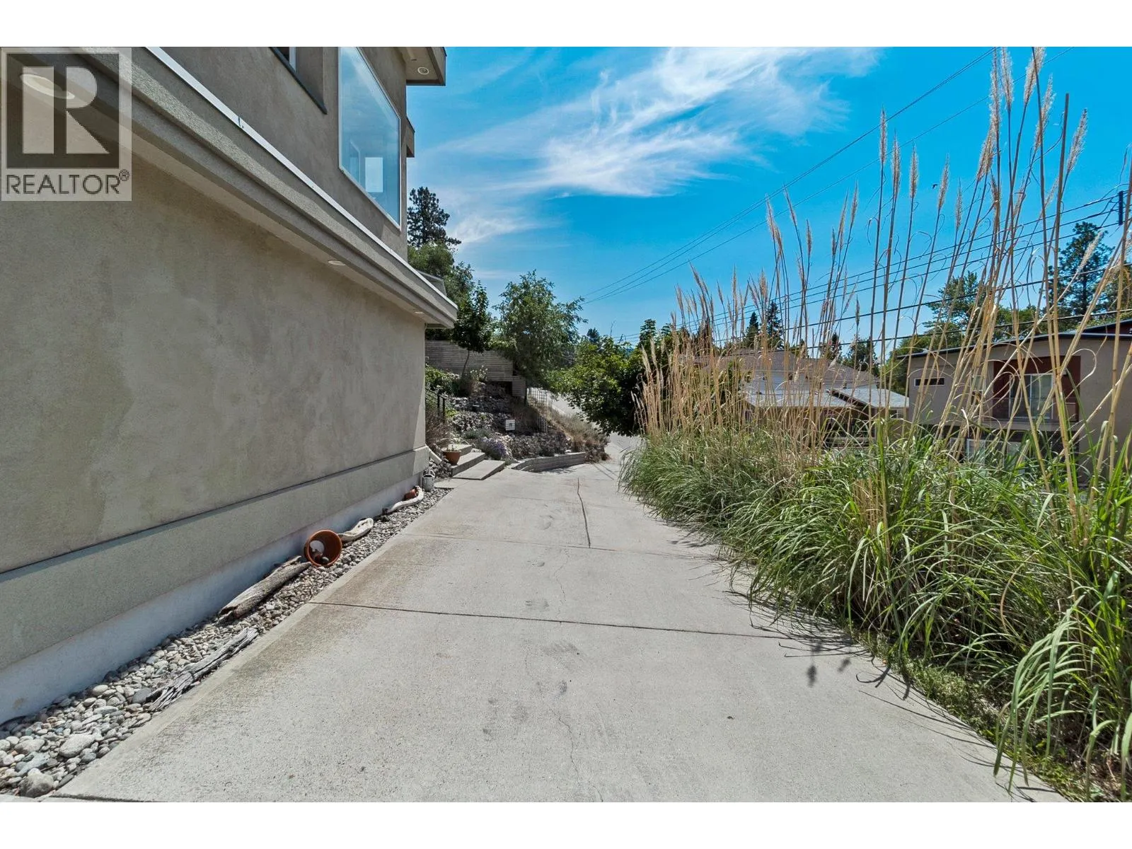 712 Creekside Road