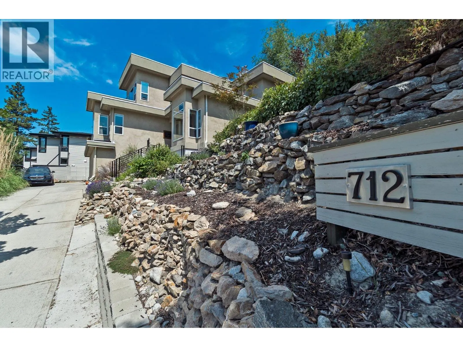 712 Creekside Road