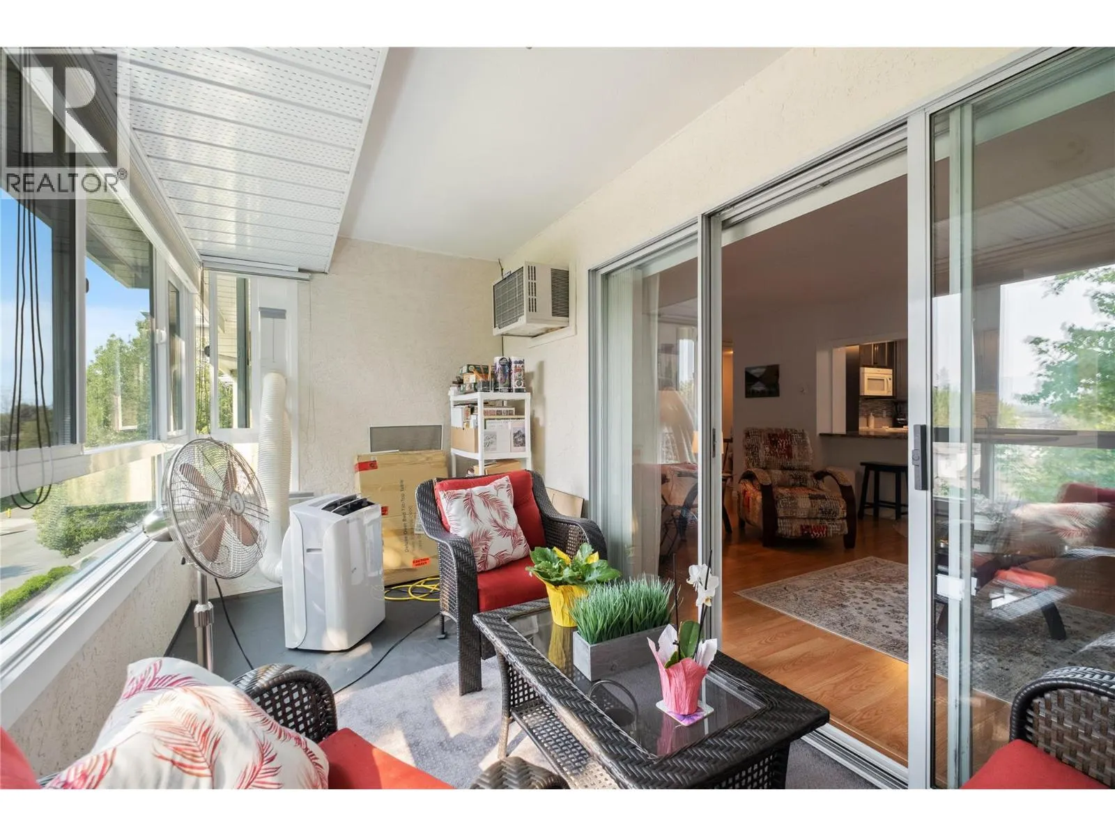 780 Houghton Road Unit# 405