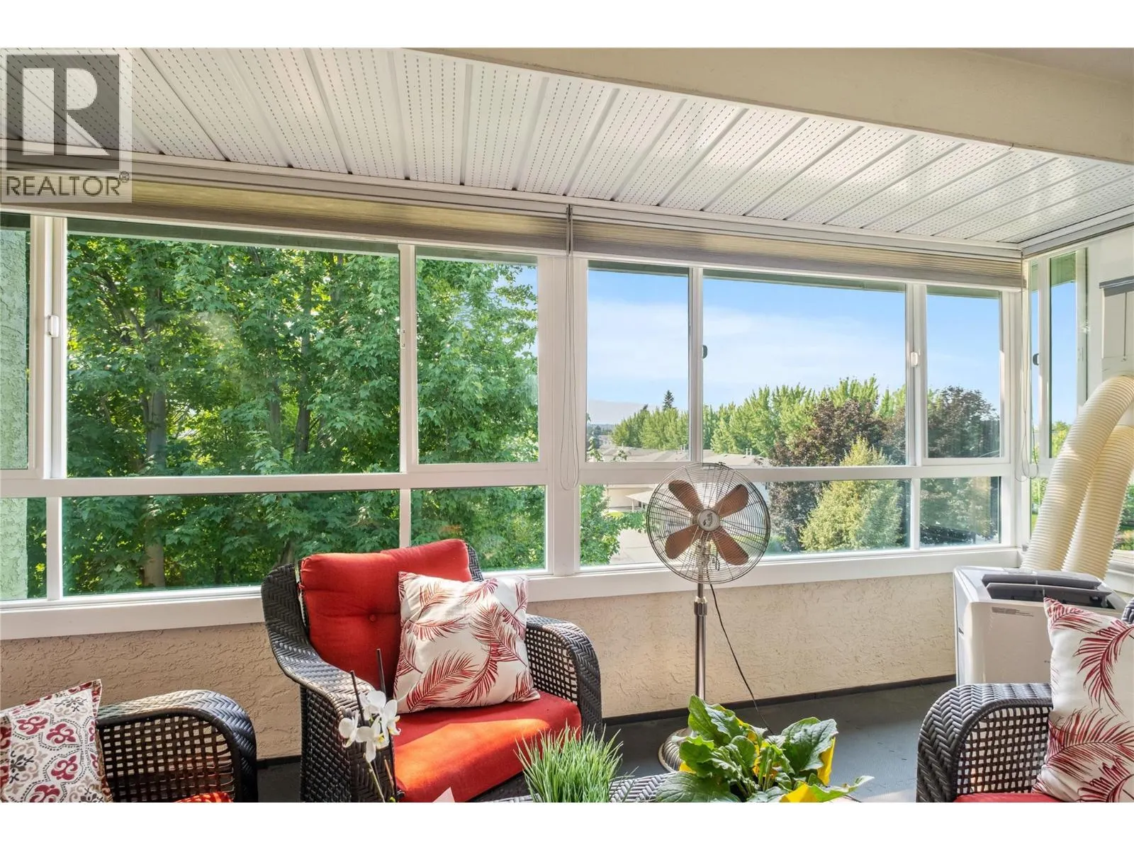 780 Houghton Road Unit# 405