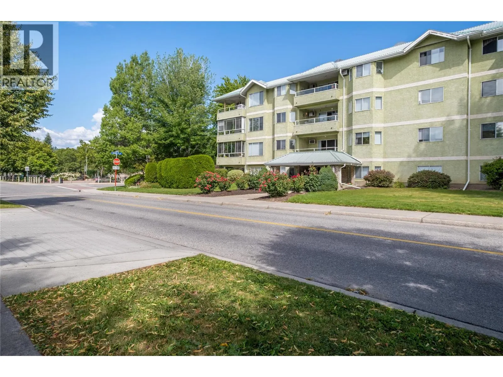 780 Houghton Road Unit# 405