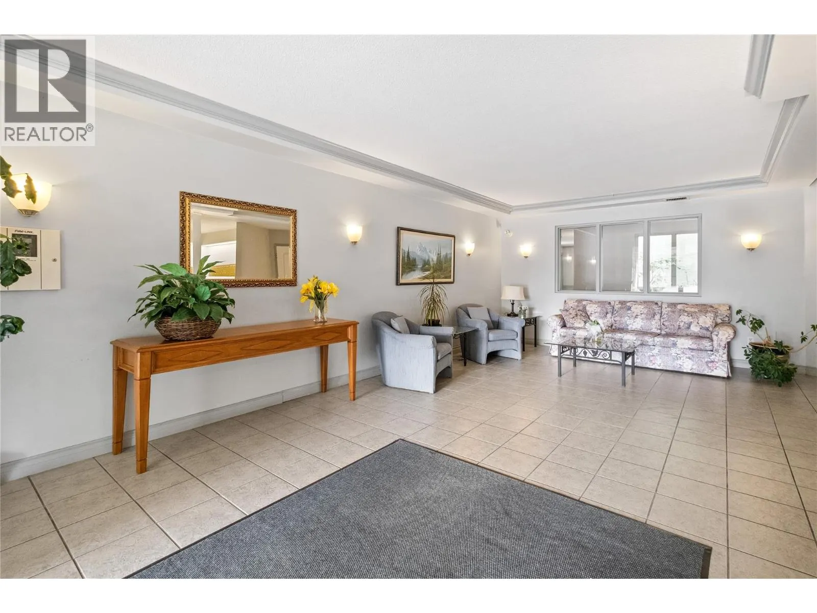 780 Houghton Road Unit# 405