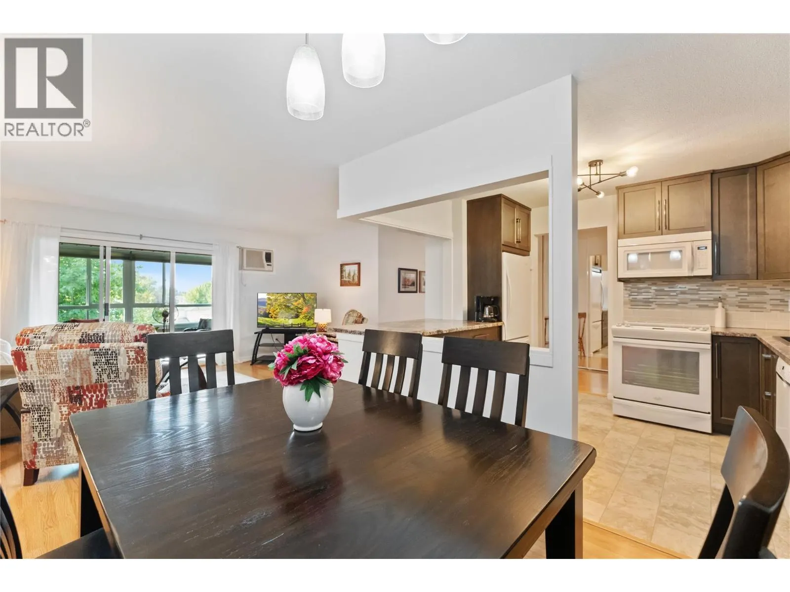 780 Houghton Road Unit# 405