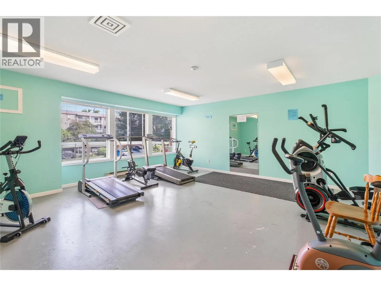 780 Houghton Road Unit# 405