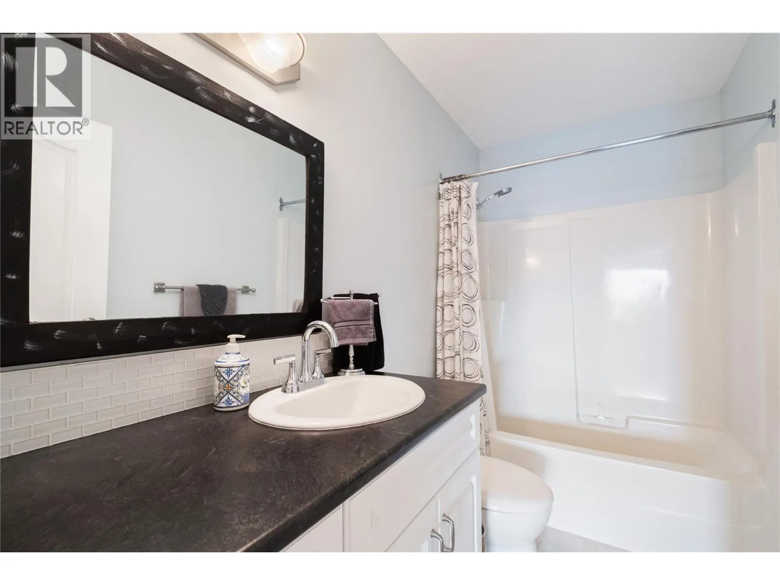 780 Houghton Road Unit# 405