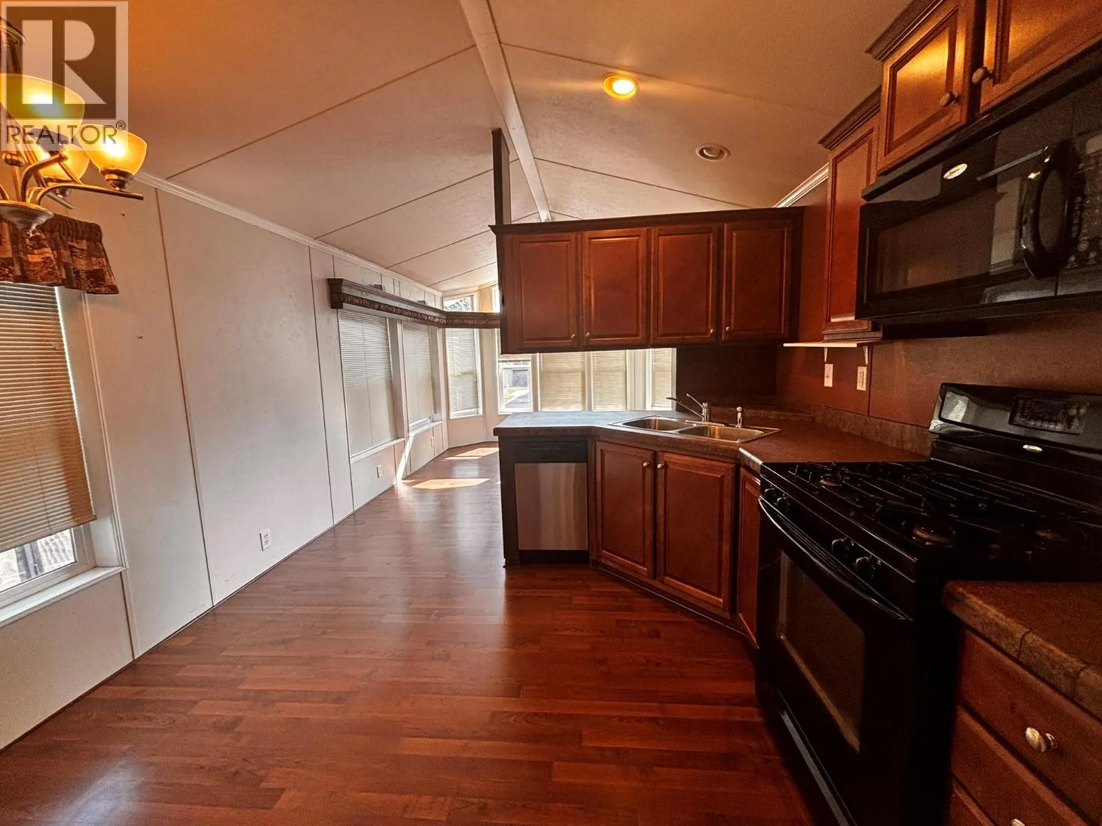 3980 Squilax-Anglemont Road Unit# 291