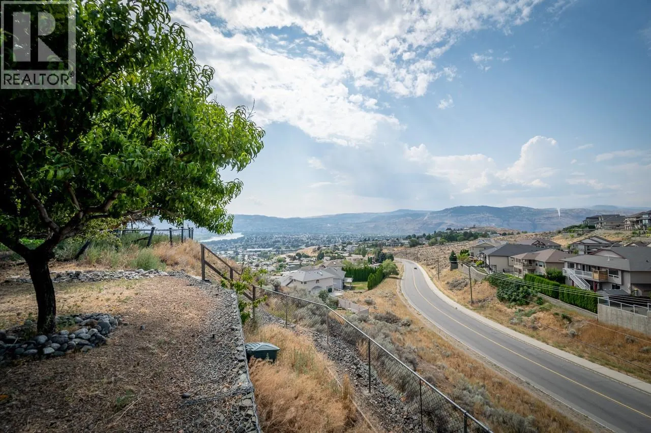 1067 QUAIL Drive