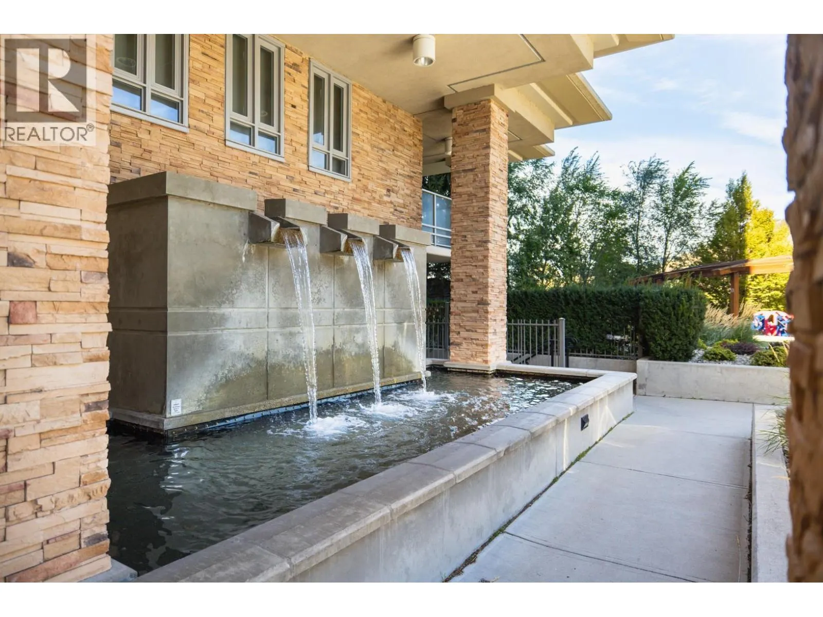 1075 Sunset Drive Unit# PH1