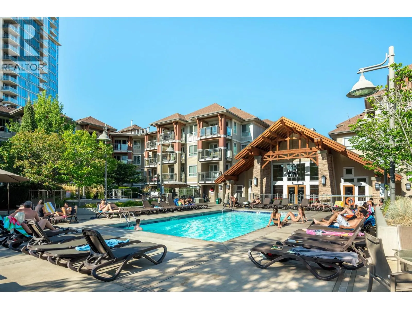 1075 Sunset Drive Unit# PH1