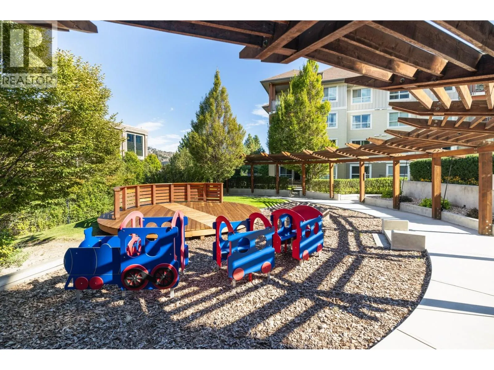 1075 Sunset Drive Unit# PH1